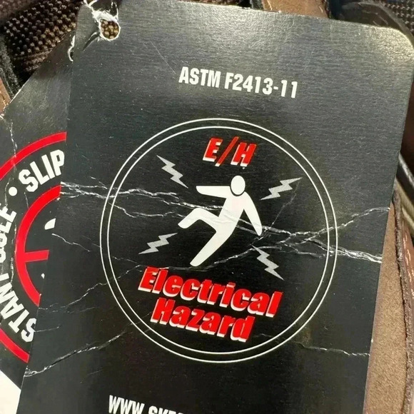 Sketchers work shoes safety toe slip resistant max cushioning size 8W - Picture 12 of 16